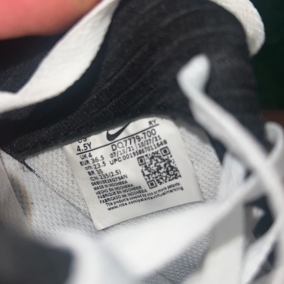 Nike Air Force 1 size 4.5y - Picture 6 of 10